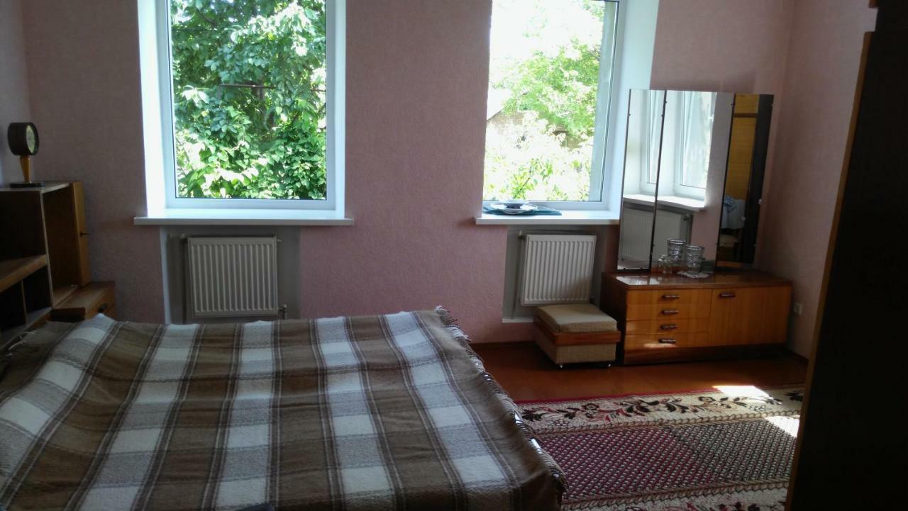 Separate Room Homestay In A Private House, Facilities Shared With Owner Berdychiv ภายนอก รูปภาพ