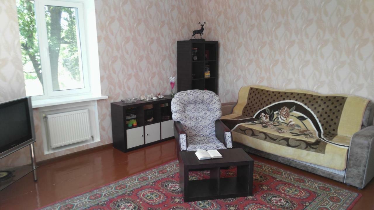 Separate Room Homestay In A Private House, Facilities Shared With Owner Berdychiv ภายนอก รูปภาพ